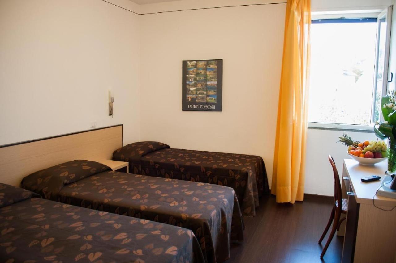 Oliver Hotel Ангиари Екстериор снимка